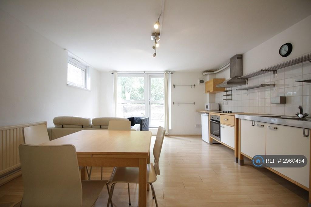 Apartment in London - View 2