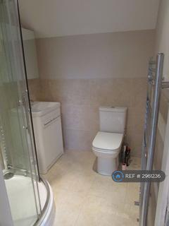 3 bedroom terraced house to rent, Lambgates, Hadfield, Glossop, SK13