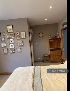 5 bedroom detached house to rent, Beech Way, Selsdon, CR2