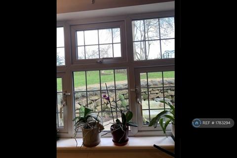 5 bedroom detached house to rent, Beech Way, Selsdon, CR2