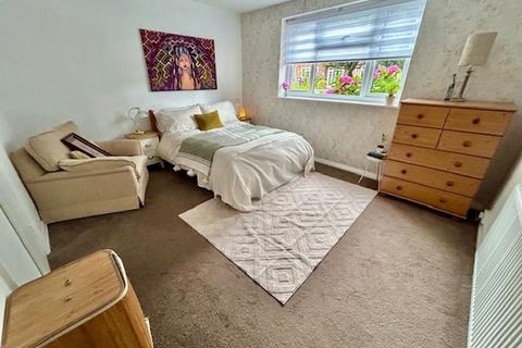 2 bedroom flat for sale, Wilmslow Road, Ballbrook Court Wilmslow Road, M20