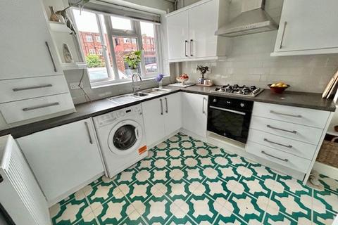 2 bedroom flat for sale, Wilmslow Road, Ballbrook Court Wilmslow Road, M20