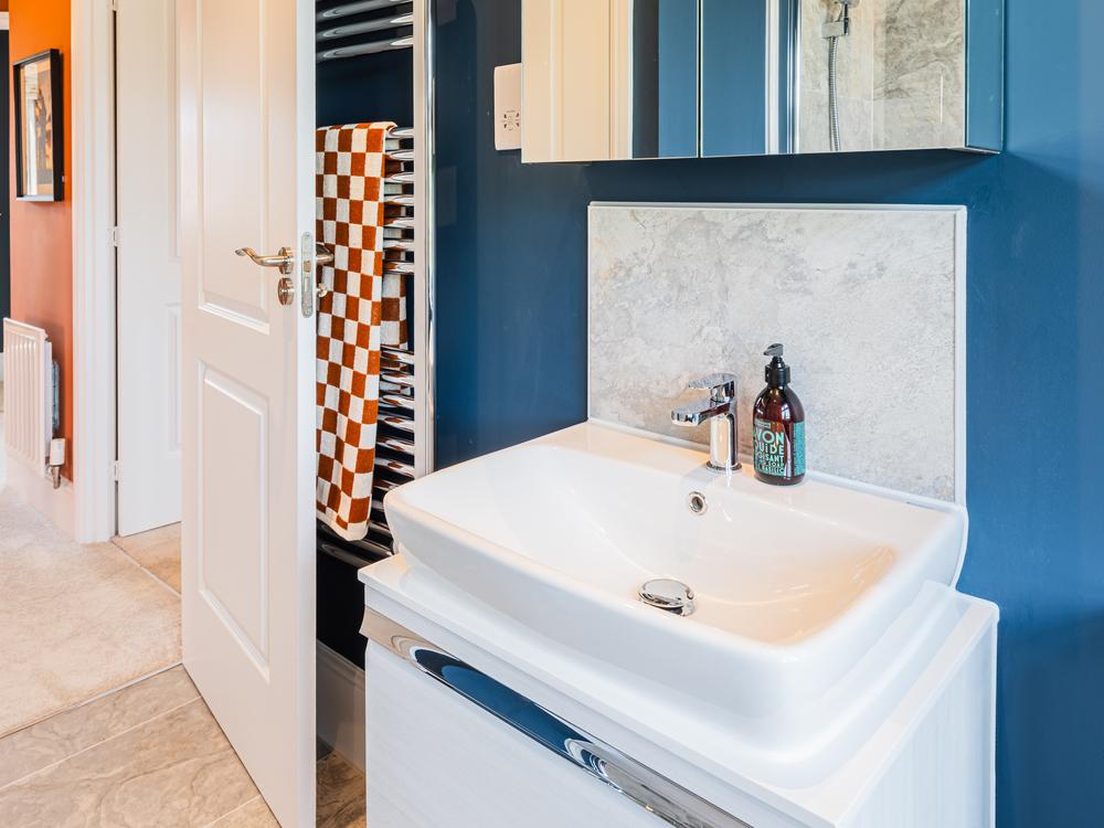 Warwick - Bathroom - 72536