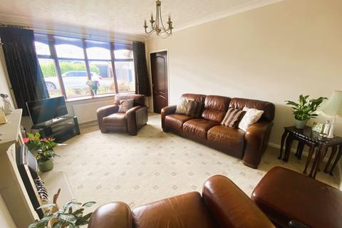 2 bedroom semi-detached bungalow for sale, 1 Taunton Road, Chadderton OL9 0BE