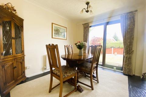 2 bedroom semi-detached bungalow for sale, 1 Taunton Road, Chadderton OL9 0BE