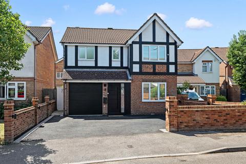 Cotswold Way, Worcester Park KT4