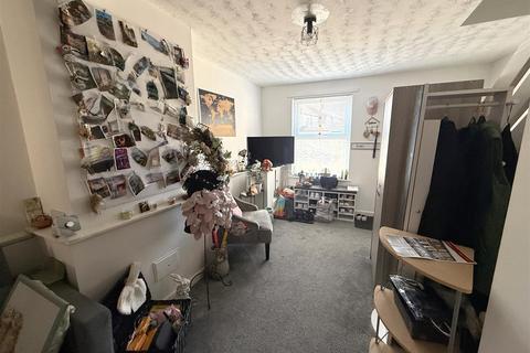 2 bedroom terraced house for sale, Victoria Crescent, Burton-On-Trent DE14