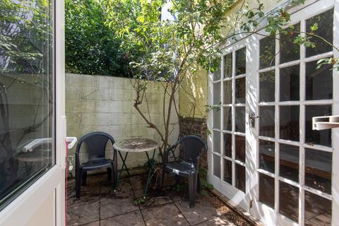 1 bedroom in a house share to rent, Brighton BN2