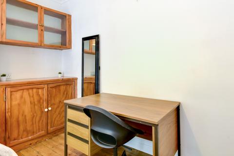 1 bedroom in a house share to rent, Brighton BN2