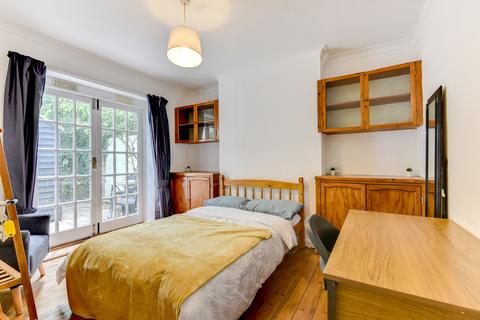 1 bedroom in a house share to rent, Brighton BN2