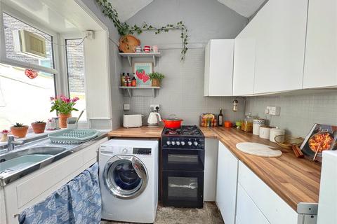 2 bedroom terraced house for sale, Burnley Road, Crawshawbooth, Rossendale., BB4