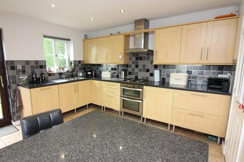 4 bedroom detached house for sale, Hunters Close, Stotfold, Hitchin, SG5