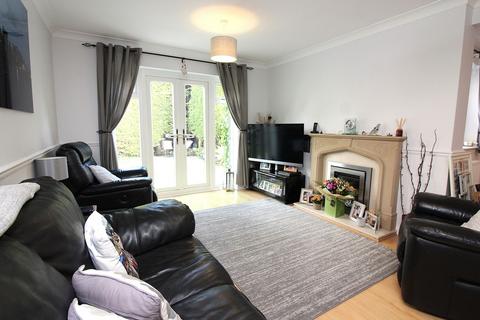 4 bedroom detached house for sale, Hunters Close, Stotfold, Hitchin, SG5