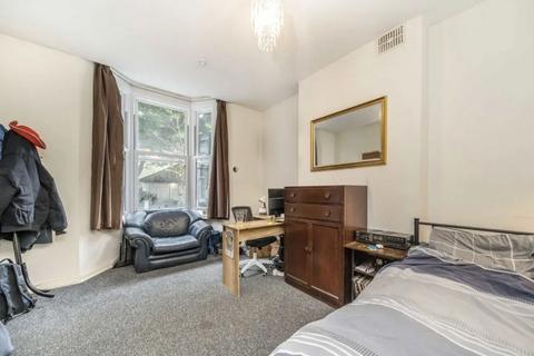 undefined, Ennis Road, Finsbury Park, London, N4
