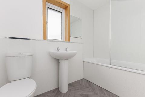 3 bedroom terraced house to rent, Graystale Road, Stirling FK7