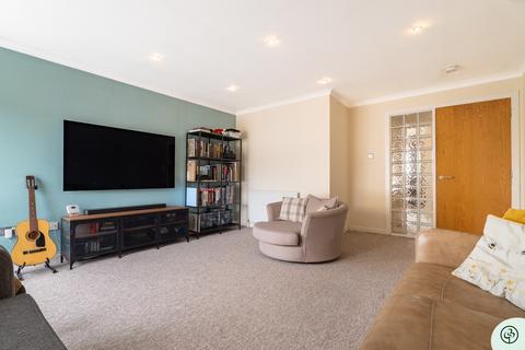 undefined, Flat 2/2, 11 McNeil Street, Glasgow, G5 0QE
