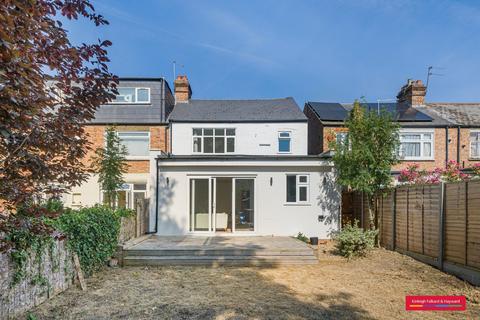 3 bedroom semi-detached house to rent, Petworth Road, London, N12