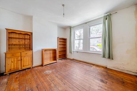 2 bedroom flat for sale, Gilbey Road, Tooting, London, SW17