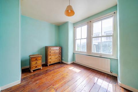 2 bedroom flat for sale, Gilbey Road, Tooting, London, SW17