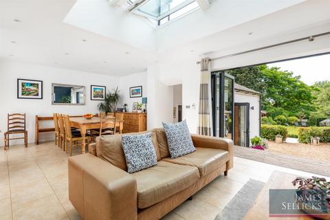 5 bedroom terraced house for sale, Coventry Road, Market Harborough