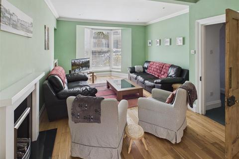 4 bedroom terraced house for sale, Trafalgar Road, Tenby