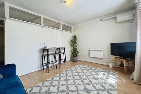 1 bedroom maisonette for sale, Vesey Close, Farnborough, Hampshire
