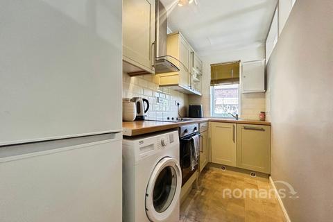 1 bedroom maisonette for sale, Vesey Close, Farnborough, Hampshire