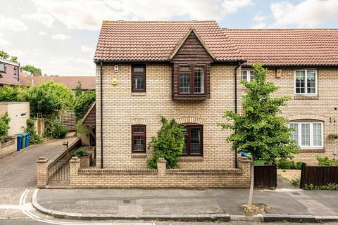 3 bedroom semi-detached house for sale, Simms Road, London SE1