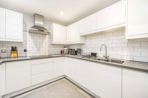 2 bedroom flat for sale, Westminster Bridge Road, London SE1