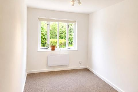 1 bedroom apartment to rent, Lyonsdown Road, New Barnet, EN5