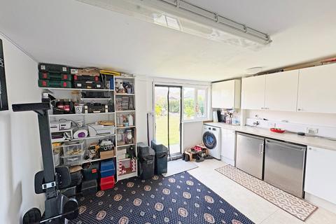 2 bedroom semi-detached bungalow for sale, Beckett Close, Skegness, Lincolnshire, PE25 3JW