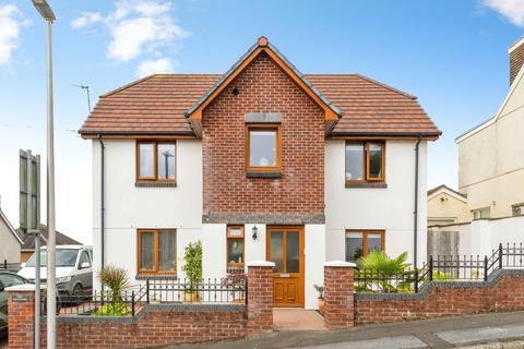 4 bedroom detached house for sale, School Road, Llanelli SA15