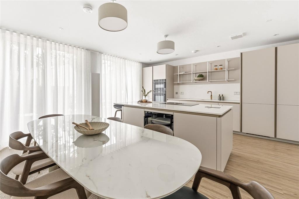 Kitchen/Dining