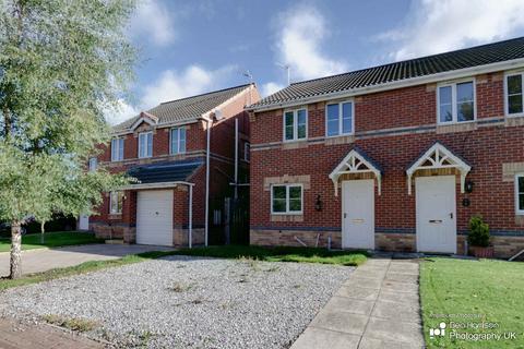 3 bedroom semi-detached house to rent, Stony Close, Stainforth, DN7