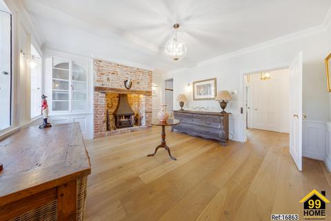 5 bedroom end of terrace house for sale, Willow House, Amersham, Bucks, HP7