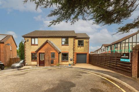 3 bedroom semi-detached house for sale, Clos Waun Wen, Llangyfelach, Swansea