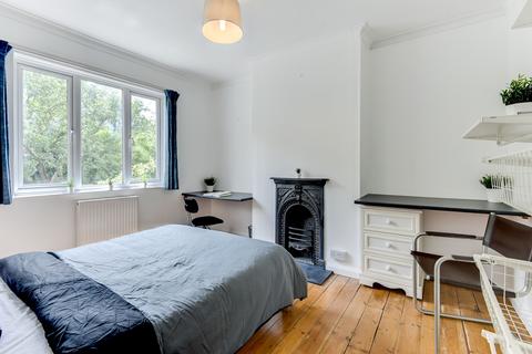 1 bedroom in a house share to rent, Brighton BN2
