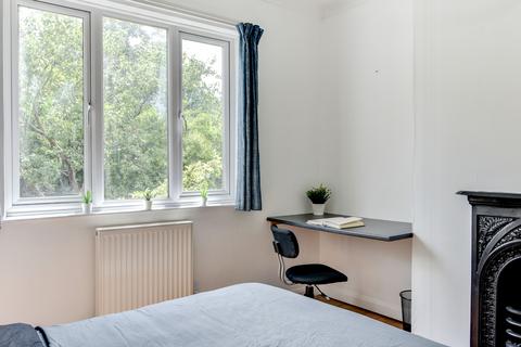1 bedroom in a house share to rent, Brighton BN2