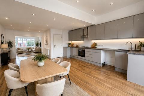 4 bedroom semi-detached house to rent, Wyre Grove, Edgware, HA8