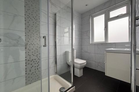 4 bedroom semi-detached house to rent, Wyre Grove, Edgware, HA8