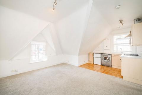 1 bedroom flat to rent, Stile Hall Gardens, London W4