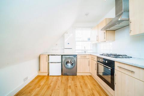 1 bedroom flat to rent, Stile Hall Gardens, London W4