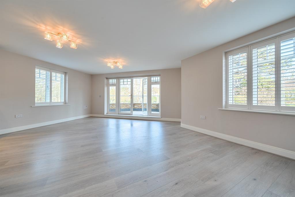 Apartment in ENFIELD - View 5