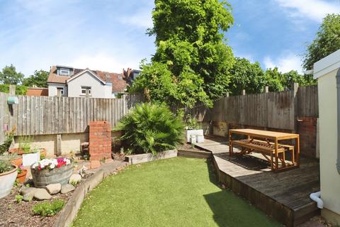 2 bedroom end of terrace house for sale, Whitehall Road, Bristol, BS5