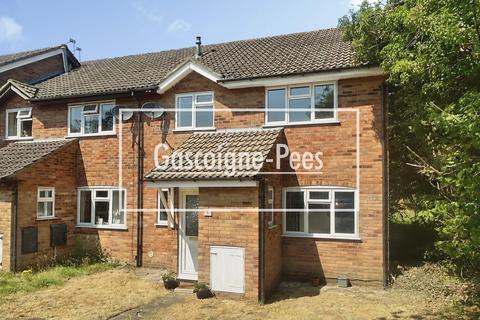 2 bed detached house for rent in Nursery Close, Basingstoke, RG24