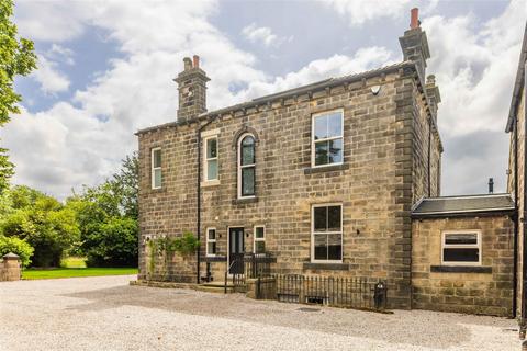 4 bedroom farm house for sale, Bayton Lane, Leeds LS18
