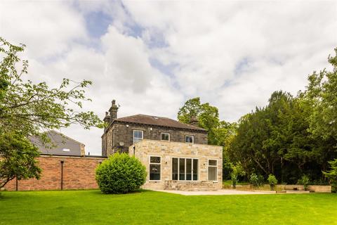 4 bedroom farm house for sale, Bayton Lane, Leeds LS18