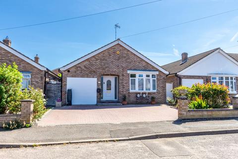 2 bedroom detached bungalow for sale, Cresswell Road, Rushden NN10