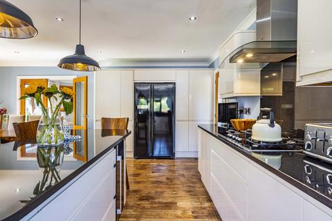 4 bedroom detached house for sale, Quarry Hill Road, Ilkeston, DE7