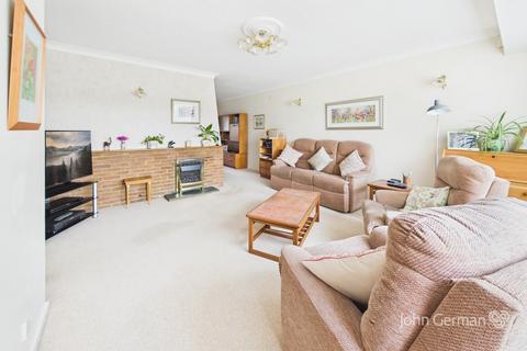 4 bedroom detached house for sale, Pytchley Drive, Loughborough